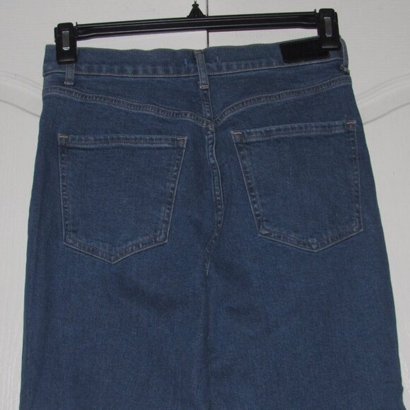 NWT EXPRESS Super High Rise Medium Wash Mom Jeans Size 8R - Picture 4 of 8